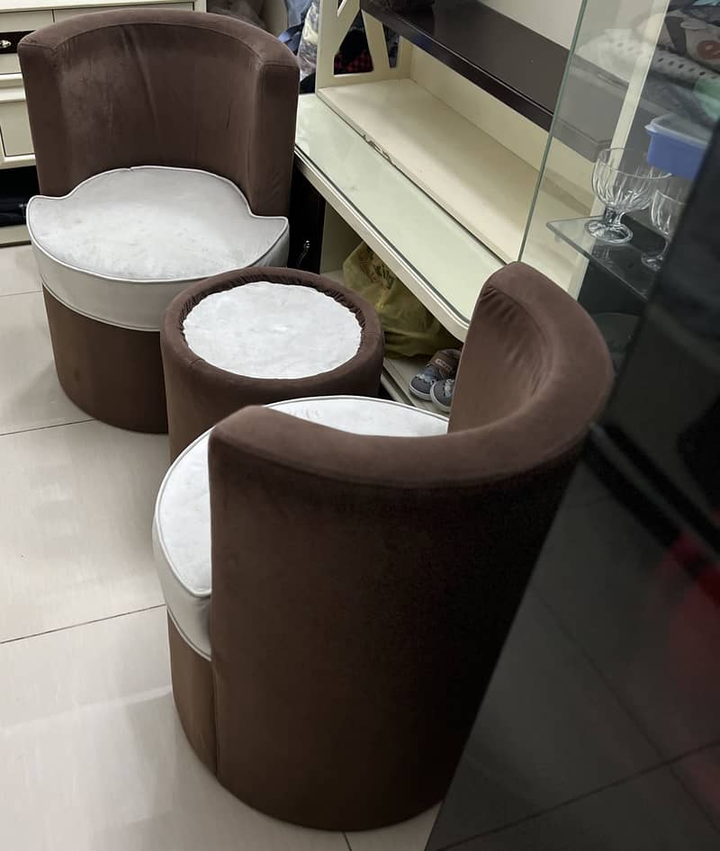 2 Bedroom Sofa’s and Small Coffee Table 3