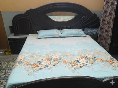 Bed and Dressing table for sale