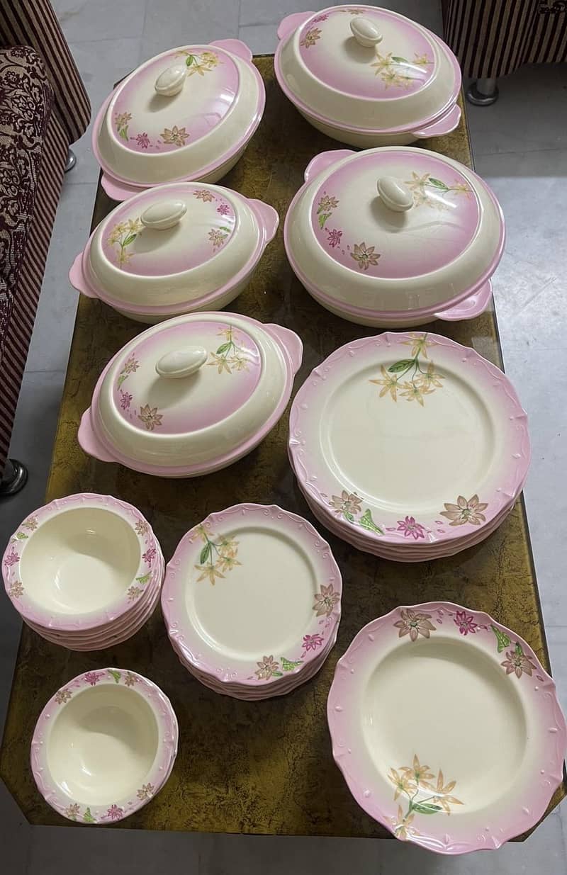 40 piece dinner set 8