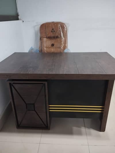 office table chair set available on discounted price