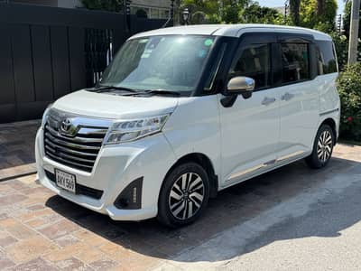 Toyota Roomy 2018 sale mint condition