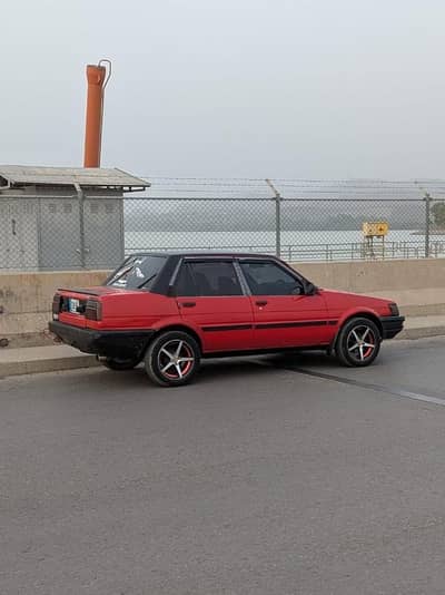 Toyota Corolla 85 Modified