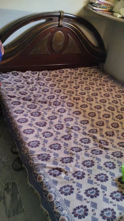 bed without matress and drasing set