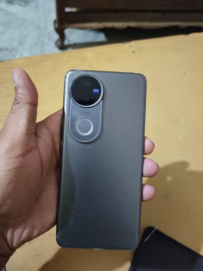 vivo v50