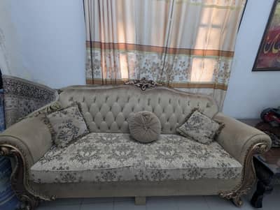 Seven seater sofa set