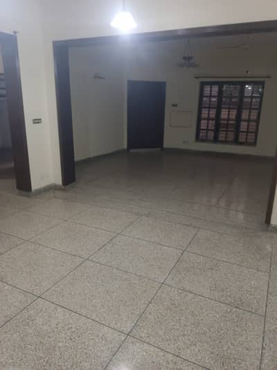 Full House 12 Marla For Rent In Johar Town A1 College Road