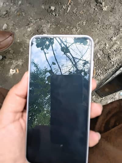 8/ 256 10/10 lush condition