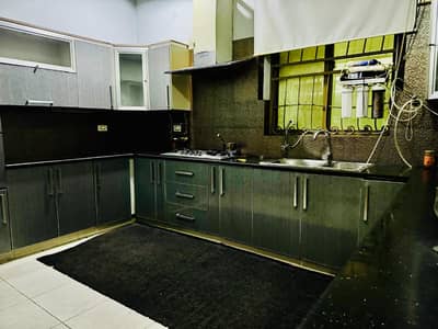 Ideal Family Living | 1 Kanal Portion Model Town