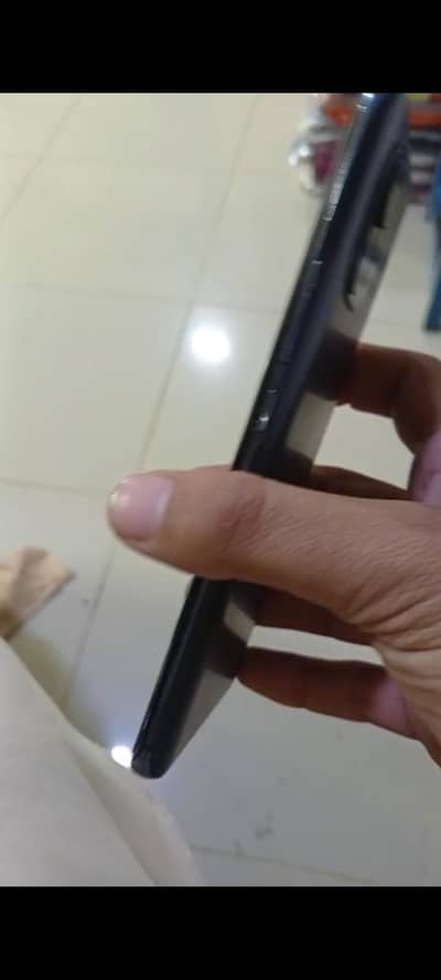 Xiaomi mi 11 SIM working 8 128 GB  90 FPS gaming