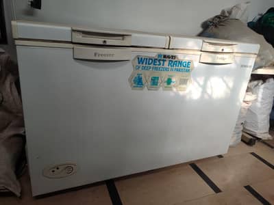 waves Deep freezer  used like new