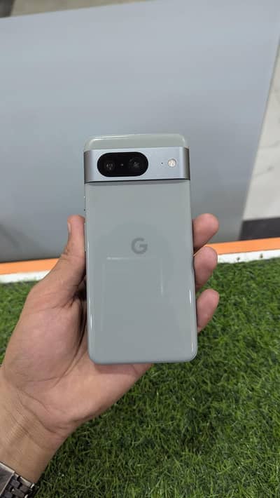Google pixel 8