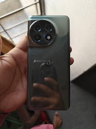 OnePlus 11