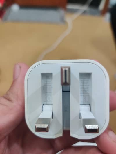 USB-C POWER ADAPTER