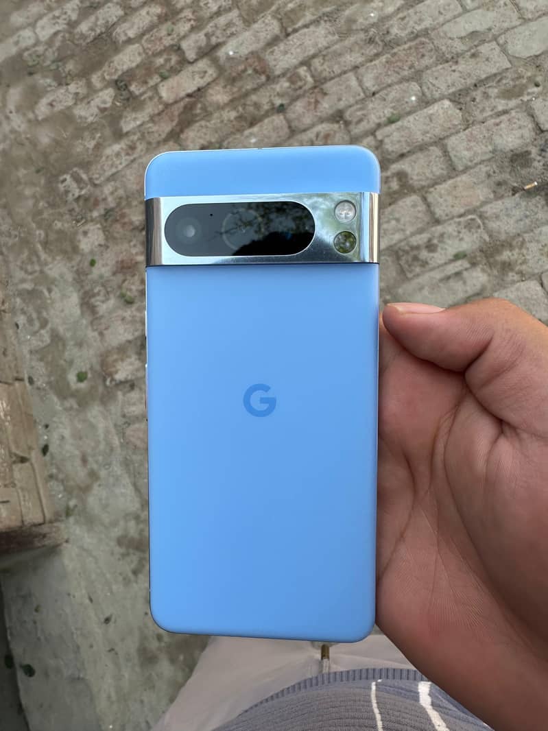 Google pixel 8 pro 2