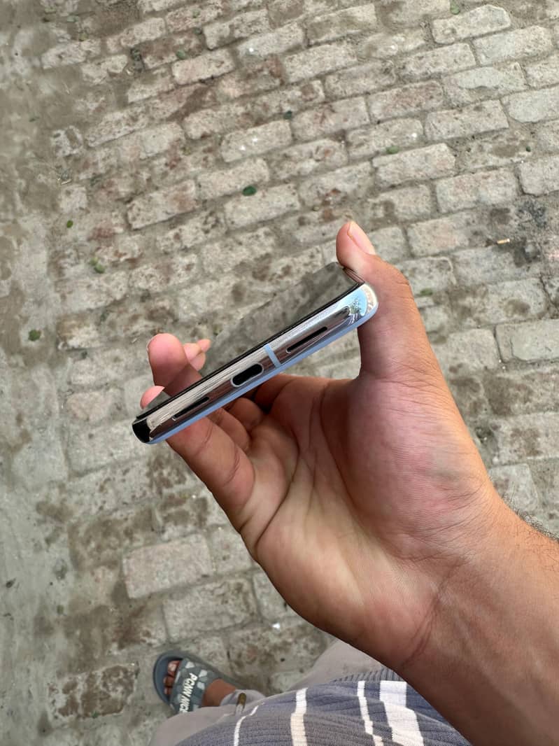 Google pixel 8 pro 4