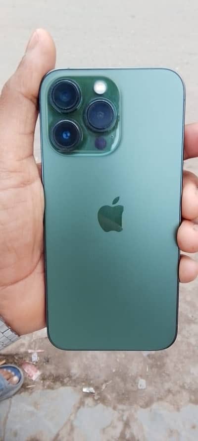 iPhone 13 pro 10/10 condition