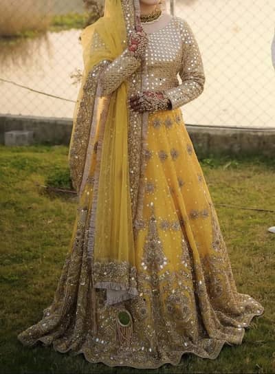 Bridal Lehnga / Mehndi Bridle Dress for sale/ Mehndi Dress