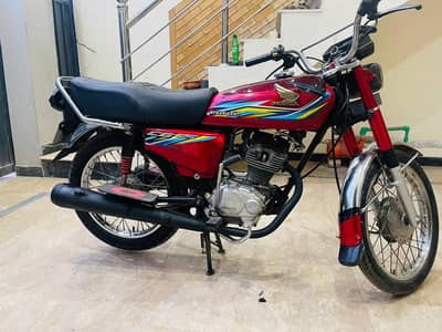 Honda 125 model 2018 lahore registered all documents complete.