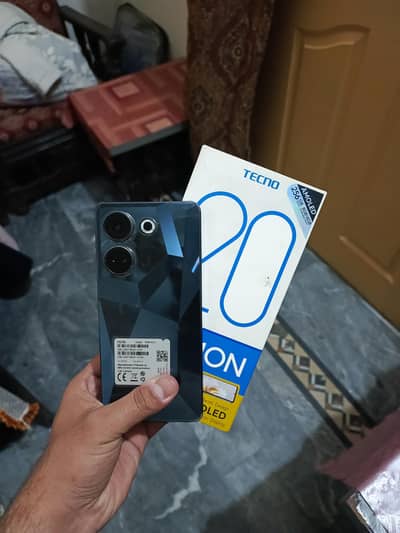 Tecno camon 20 8/256gb