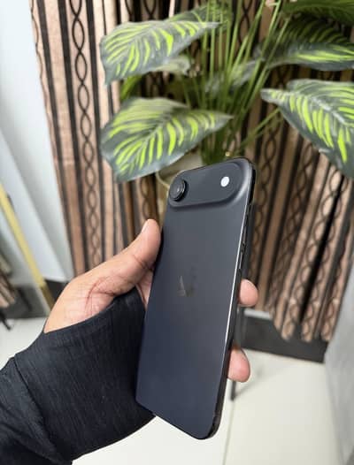 17Air 512GB With Box