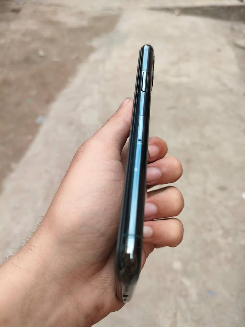Iphone 11 pro 1
