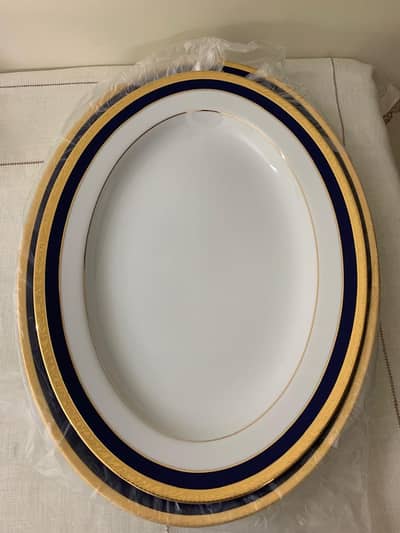Yamashige Fine Porcelain Made in Japan Gold Platted Dinner Set (95)