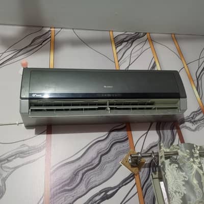 Gree 1.5 tan iverter ac for sale