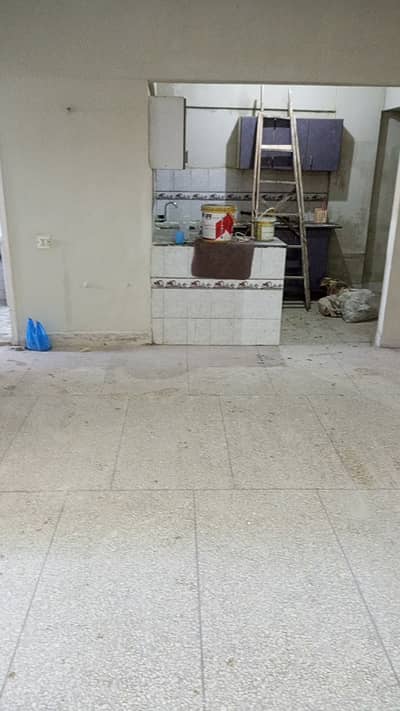 2 BEDS DRAWING DINING FLAT IN BOUNDARY WALL