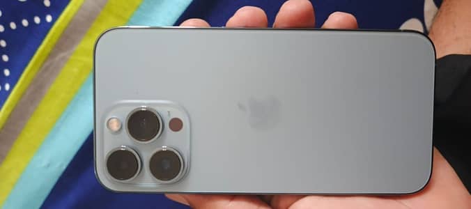 I phone 13 pro 256 GB jv