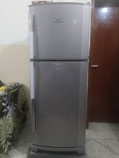 Dowlance refrigerator just like a new