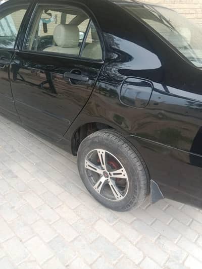 toyta Corolla XLI 2008 army person use car