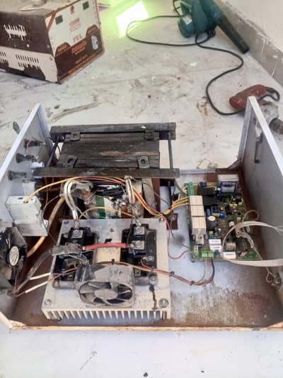 2000wat and 1000wat ups