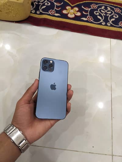 iPhone 12 Pro 128 GB FACTORY UNLOCKED