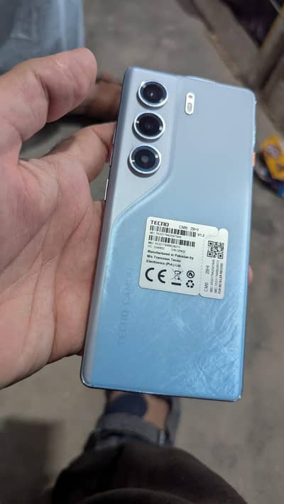 TECNO CAMON 40 PRO 
