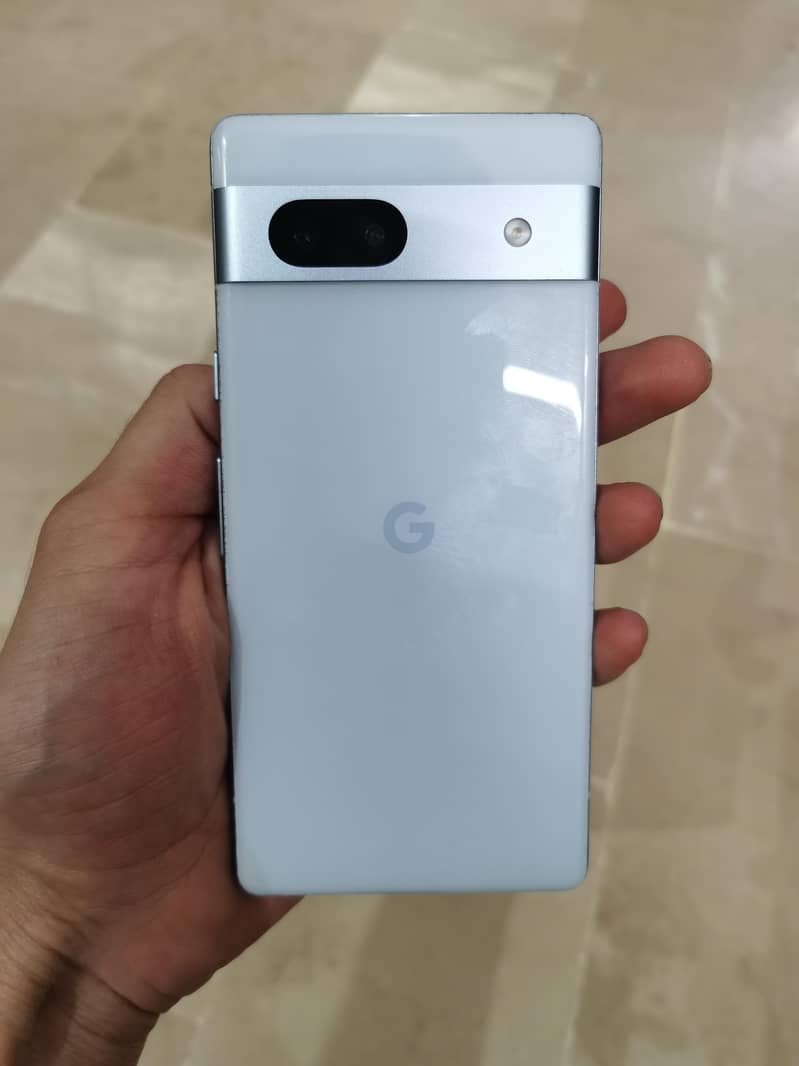 GOOGLE PIXEL 7a. 0
