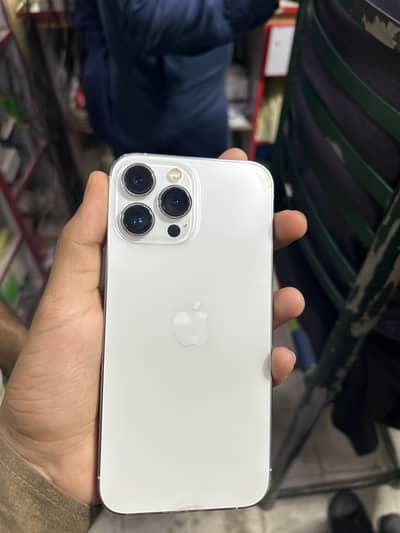 13 pro max white 10/10.    battery health 95 . storage 256 pta aproved
