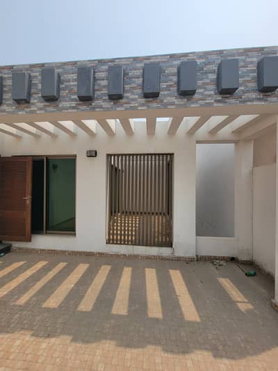 "Dream Home Awaits: Exquisite 5-Bed Luxury Retreat On 18 Marla!"