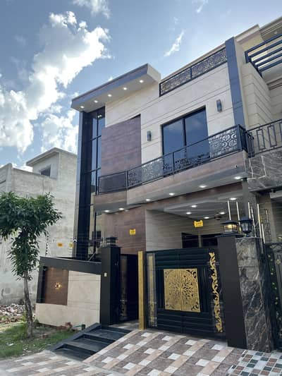 5 Marla Triple Storey House For Sale