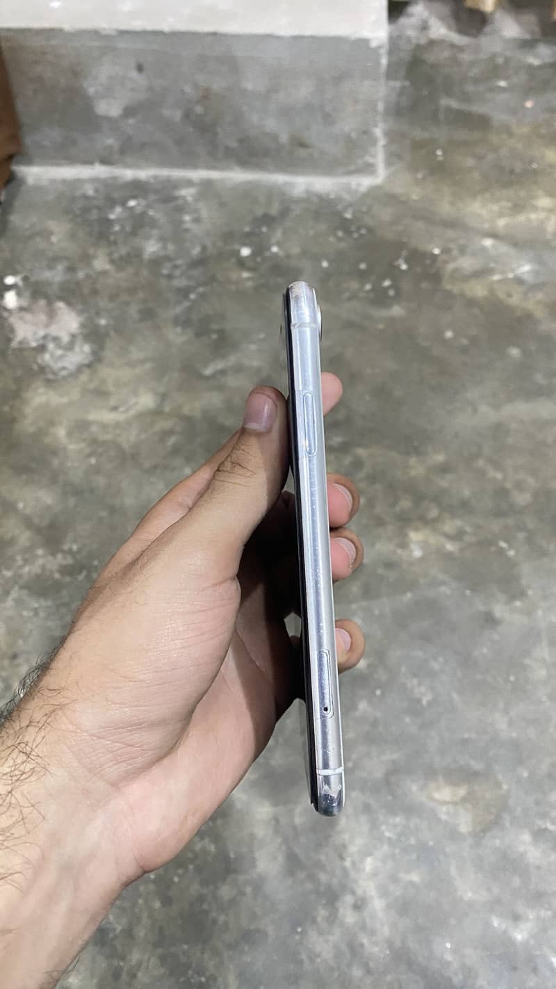 iPhone Xr 2