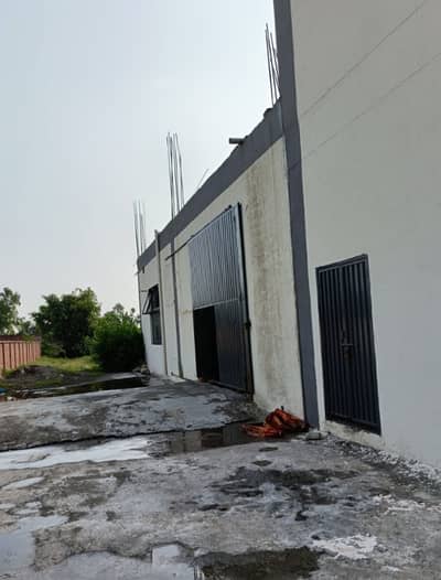 16 Kanal Corner Factory Available For Sale.