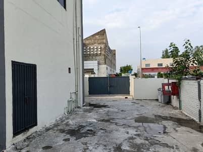 8 Kanal Factory Available For Rent.