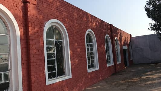 10 Kanal Factory Available For Rent.