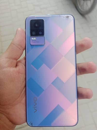VIVO V21e with box charger