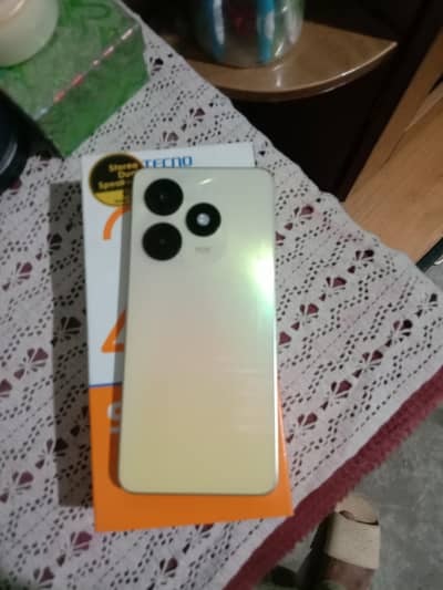 Tecno spark 20