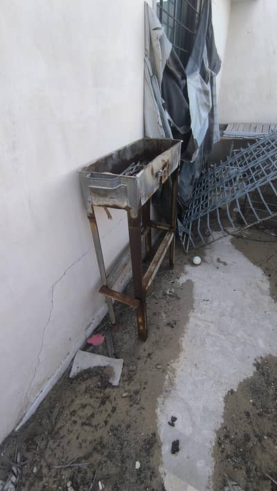 iron grill heavy rust free