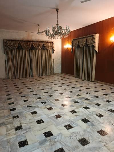 3 BED DD GROUND FLOOR PORTION FOR RENT IN GULSHAN BLK-6