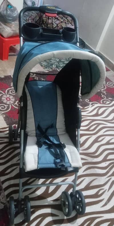 itne Chali Ve nahi hai almost new pram hi hai agar koi Lina chalta hai