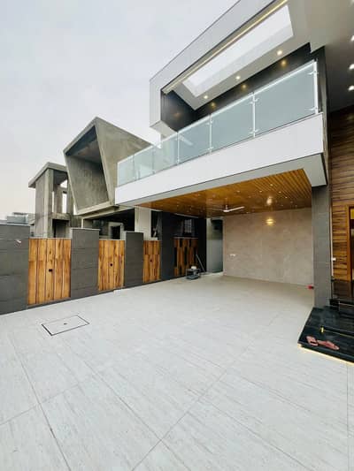 Dha peshawar 1 kanal frresh house for sale with Basment