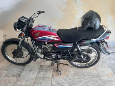 CD. 100 2005 MODEL FOR SALE