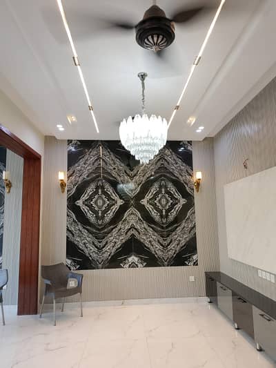 10 Marla Non Furnished Upper portion For Rent In Bahria Town Lahore